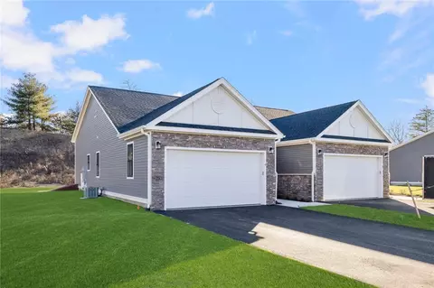 39 Overlook Ln, Glocester, RI 02814 photo 3