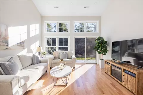 39 Overlook Ln, Glocester, RI 02814 photo 14