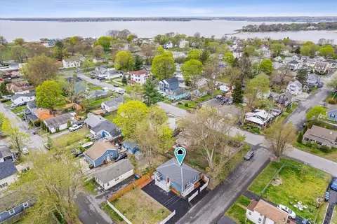 View/Area - 53 Huron St, Warwick, RI 02889 photo 2 of 4