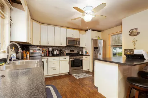 134 Aubin St, Woonsocket, RI 02895 photo 5