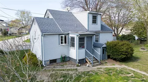 134 Aubin St, Woonsocket, RI 02895 photo 19