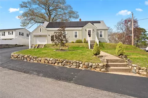 65 Newell St, West Warwick, RI 02893