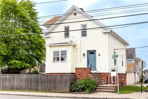 401 Waterman Ave, East Providence, RI 02914