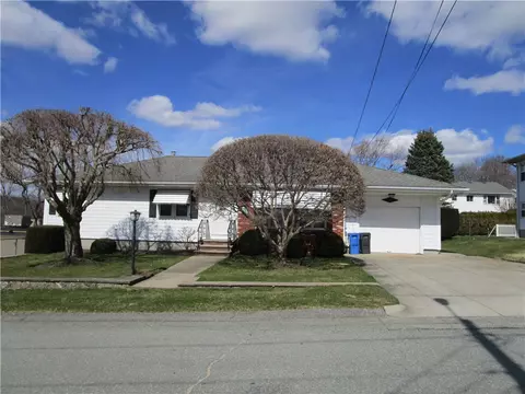 185 Oxford St, Cranston, RI 02920