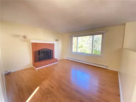 5 Larson Dr, Warwick, RI 02886 photo 7