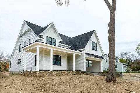 19 Cora St, East Greenwich, RI 02818
