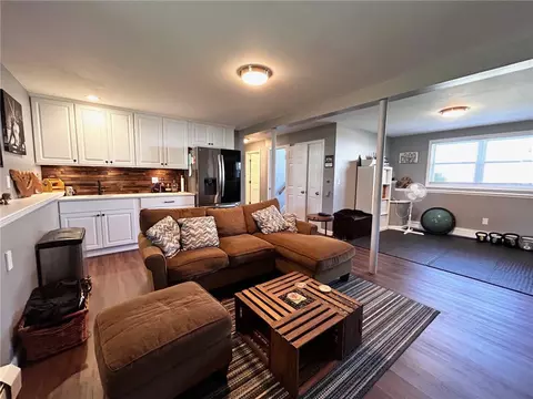 29 Hamlet Ct, Bristol, RI 02809 photo 3