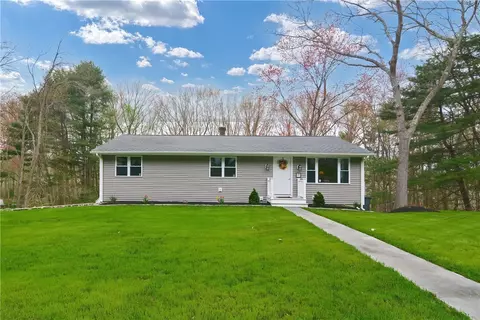 209 Greenville Rd, North Smithfield, RI 02896