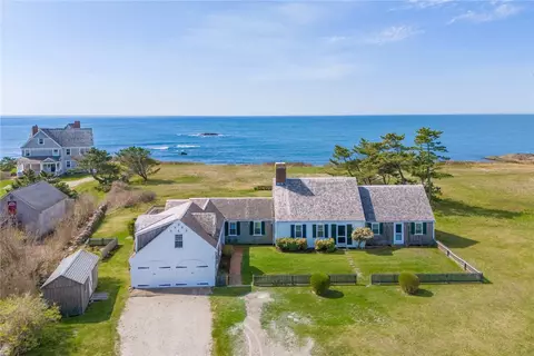 21 Atlantic Dr, Little Compton, RI 02837