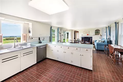 21 Atlantic Dr, Little Compton, RI 02837 photo 18