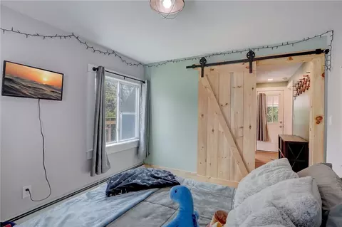 Bedroom - 28 Pearse Ave, Bristol, RI 02809 photo 2 of 7