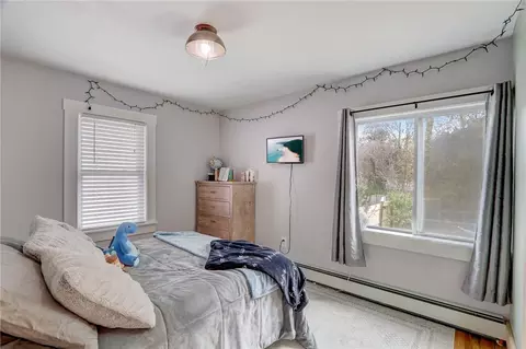 Bedroom - 28 Pearse Ave, Bristol, RI 02809 photo 3 of 7