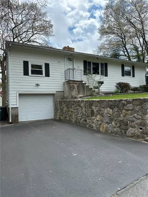 45 Woodland Ave, Coventry, RI 02816