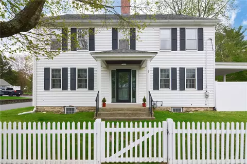 8 Greene St, North Smithfield, RI 02896