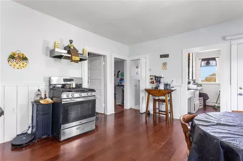 395 9th Ave, Woonsocket, RI 02895 photo 6