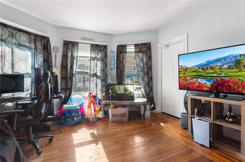 395 9th Ave, Woonsocket, RI 02895 photo 2