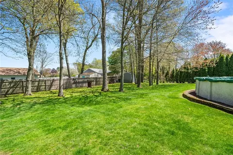 Exterior - 8 Castleton Dr, Cranston, RI 02921 photo 6 of 10
