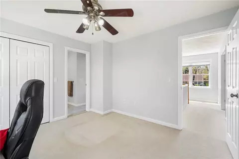 Bedroom - 8 Castleton Dr, Cranston, RI 02921 photo 3 of 6