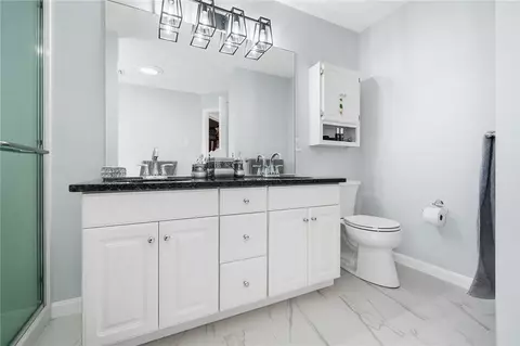 Bath - 8 Castleton Dr, Cranston, RI 02921 photo 5 of 7