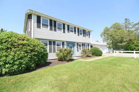 39 Melville Lane Ln, Narragansett, RI 02882