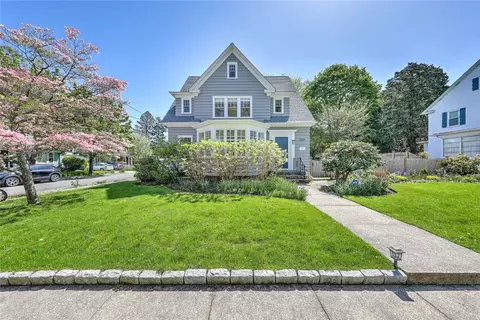 349 Cole Ave, Providence, RI 02906