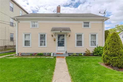 78 Washington St, Central Falls, RI 02863