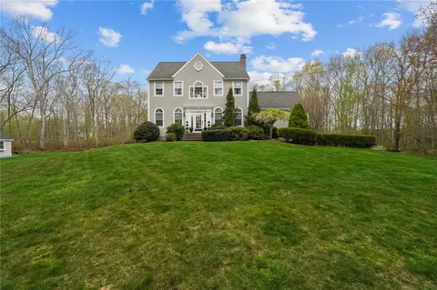29 Wilkinson Rd, Scituate, RI 02857