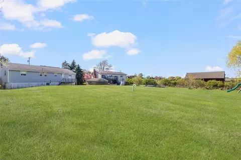 858 Mitchells Ln, Middletown, RI 02842 photo 11