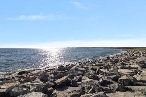858 Mitchells Ln, Middletown, RI 02842 photo 34