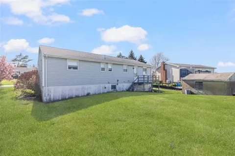 858 Mitchells Ln, Middletown, RI 02842 photo 7