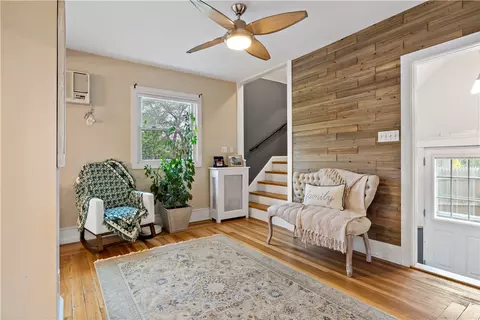Entry Way - 7 Etta St, Warwick, RI 02889 photo 2 of 3