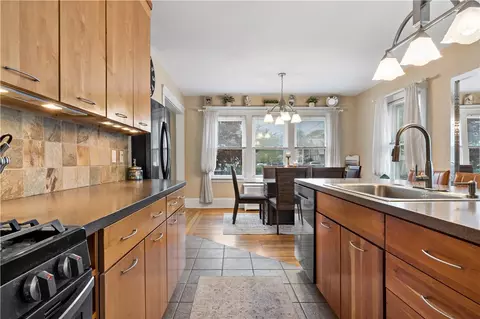 Kitchen - 7 Etta St, Warwick, RI 02889 photo 5 of 6