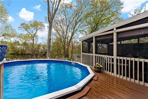 Exterior - 7 Etta St, Warwick, RI 02889 photo 9 of 13