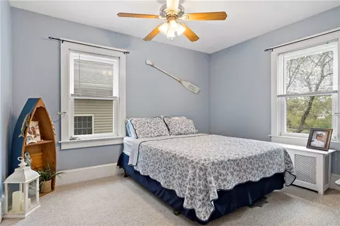 Bedroom - 7 Etta St, Warwick, RI 02889 photo 1 of 8