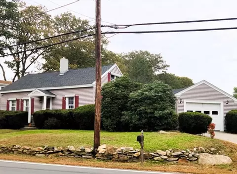 35 N Main Street St, North Smithfield, RI 02896
