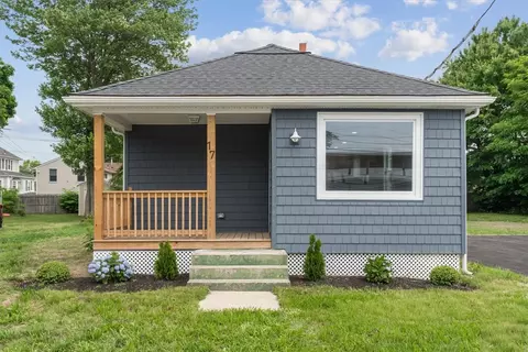 17 Bellevue Ave, Warwick, RI 02888