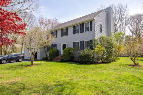 51 Mulberry Dr, South Kingstown, RI 02879