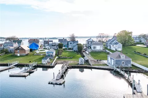 2032 Main Rd, Westport, MA 02790
