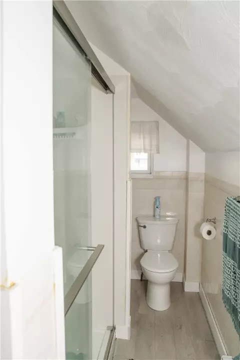 132 Uncas St, Warwick, RI 02889 photo 17