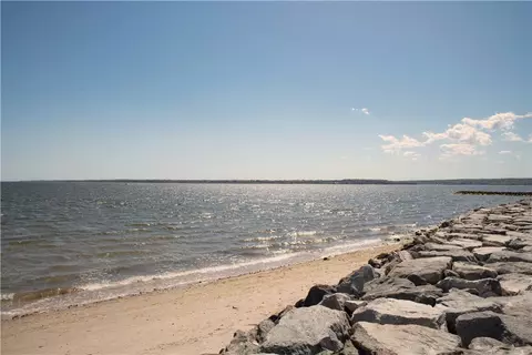 132 Uncas St, Warwick, RI 02889 photo 26