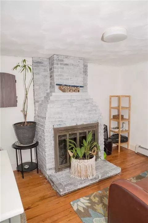 132 Uncas St, Warwick, RI 02889 photo 3
