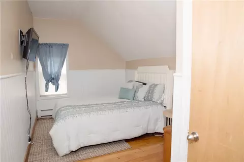 132 Uncas St, Warwick, RI 02889 photo 19