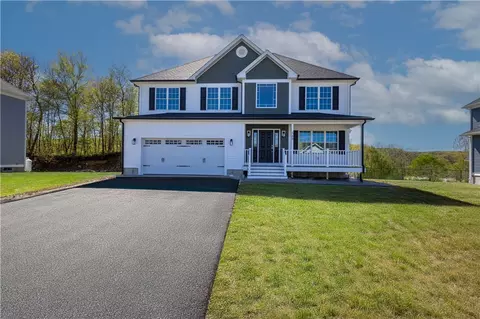 569 Louise St, Woonsocket, RI 02895 photo 37