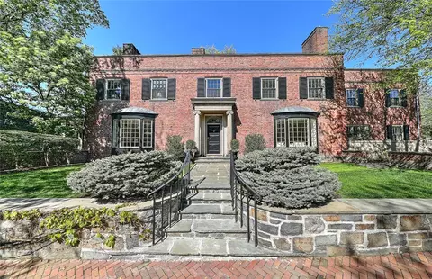 25 Cooke St, Providence, RI 02906