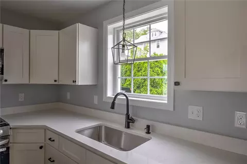 47 Saint Simon St, Woonsocket, RI 02895 photo 9