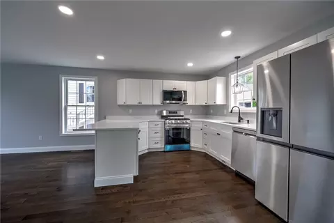 47 Saint Simon St, Woonsocket, RI 02895 photo 10
