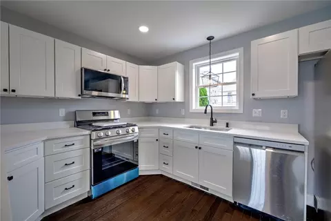 47 Saint Simon St, Woonsocket, RI 02895 photo 6