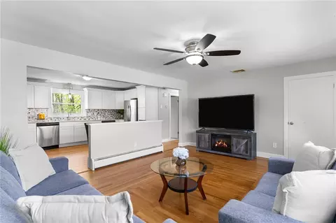 39 Pichette Blvd, Woonsocket, RI 02895 photo 5
