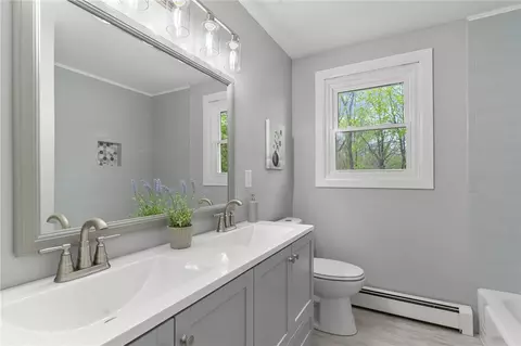 39 Pichette Blvd, Woonsocket, RI 02895 photo 10
