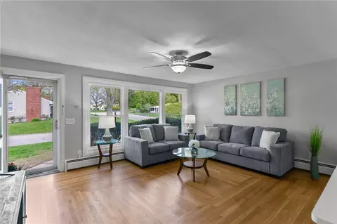 39 Pichette Blvd, Woonsocket, RI 02895 photo 7